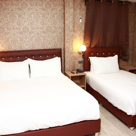 בנגקוק Harrys Suite Hotel מראה חיצוני תמונה