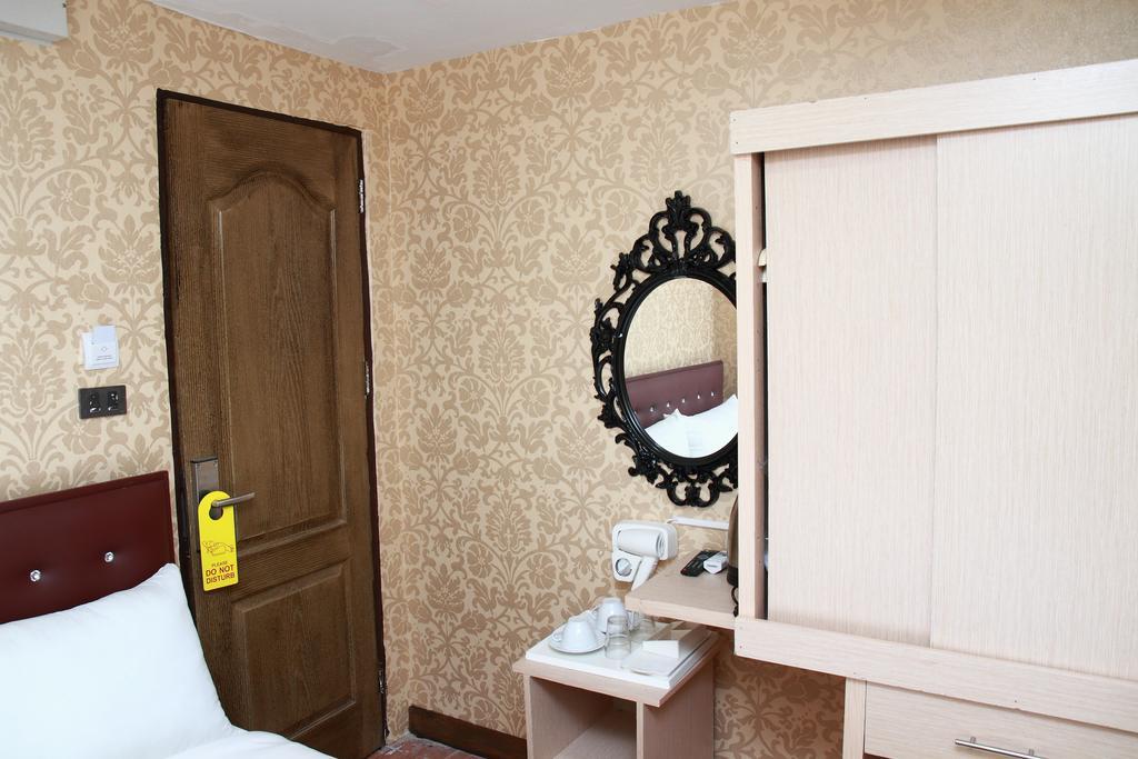 בנגקוק Harrys Suite Hotel חדר תמונה