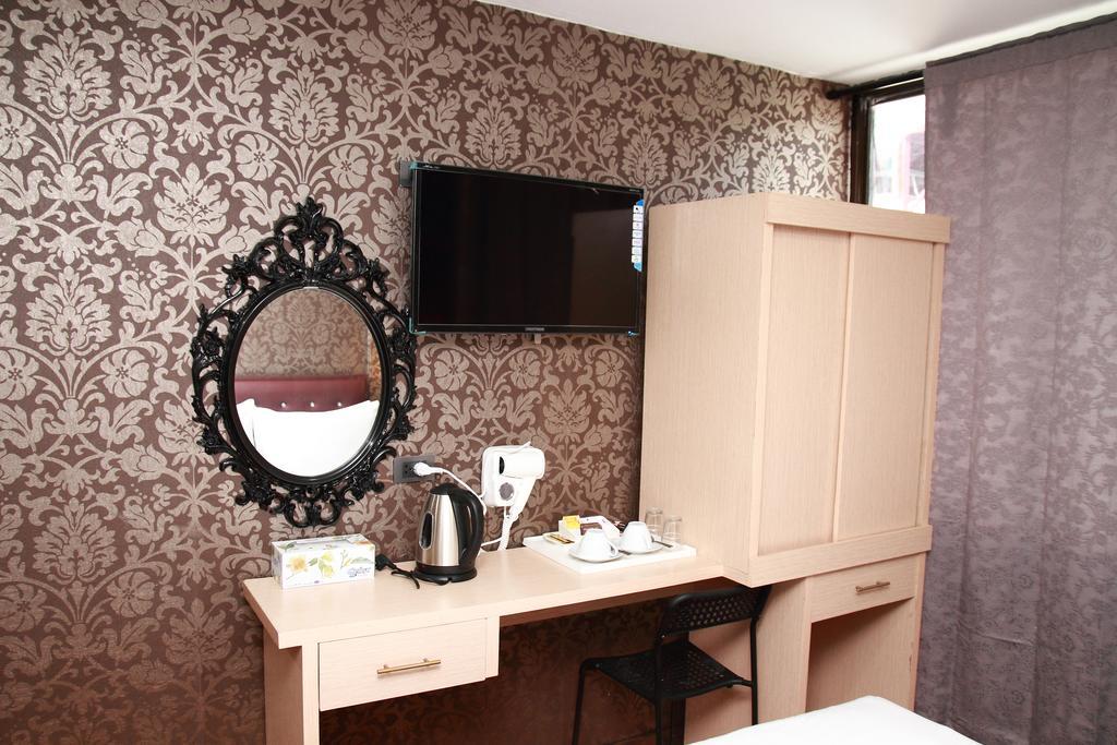 בנגקוק Harrys Suite Hotel מראה חיצוני תמונה