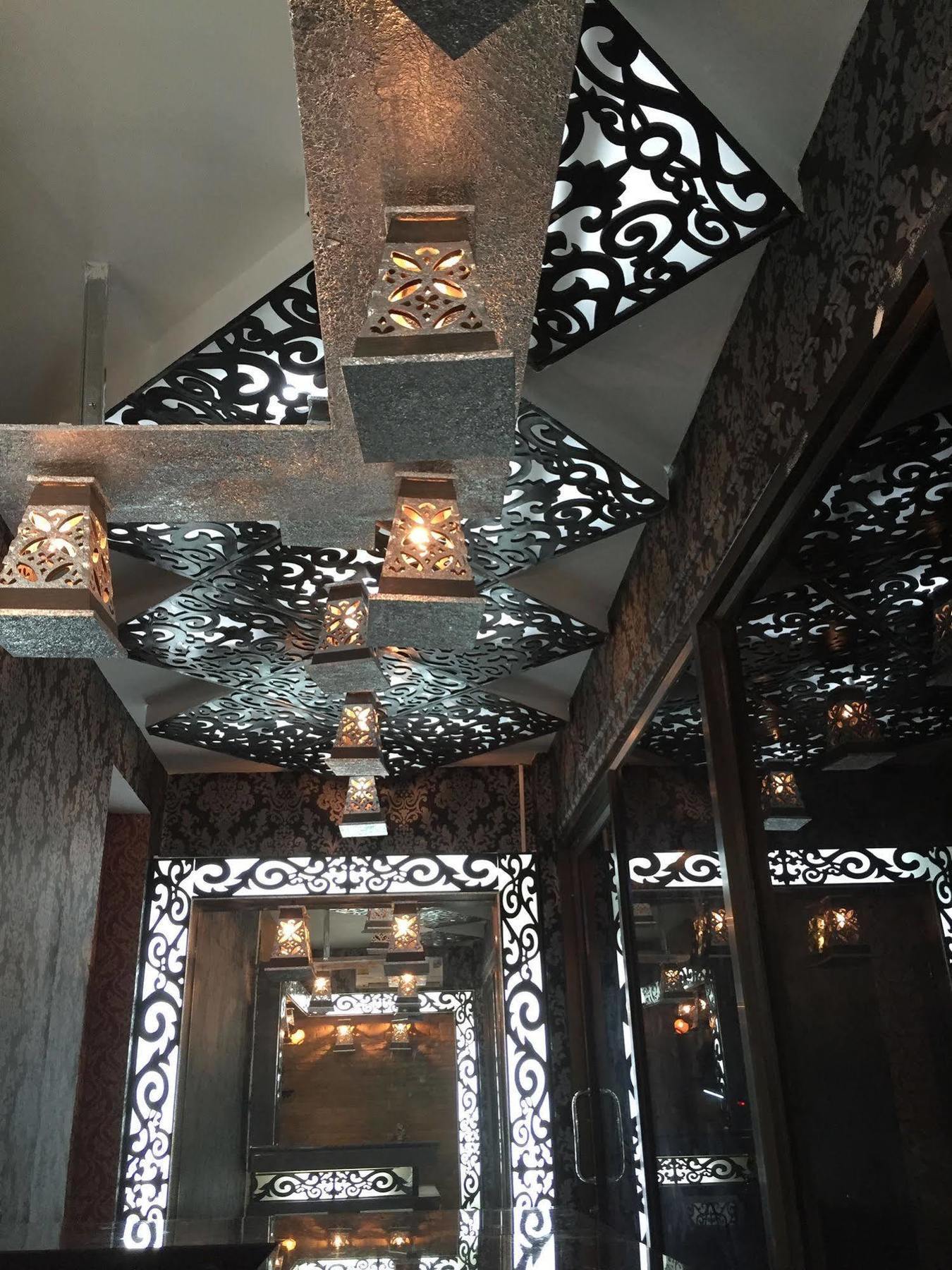 בנגקוק Harrys Suite Hotel מראה חיצוני תמונה